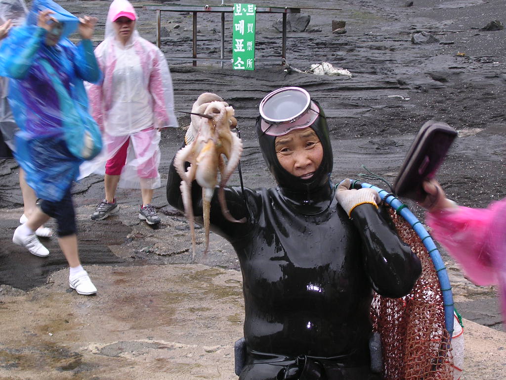 Diving Woman in Cheju-do